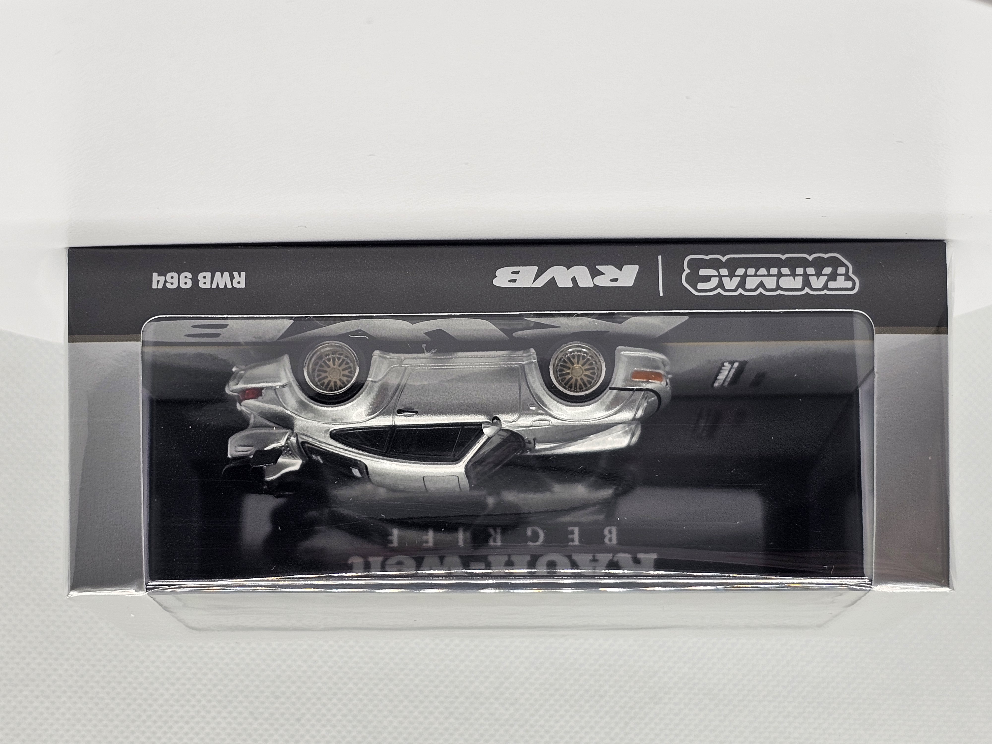 modele-kolekcjonerskie-diecast-premium-rwb-porsche-skala-1-64
